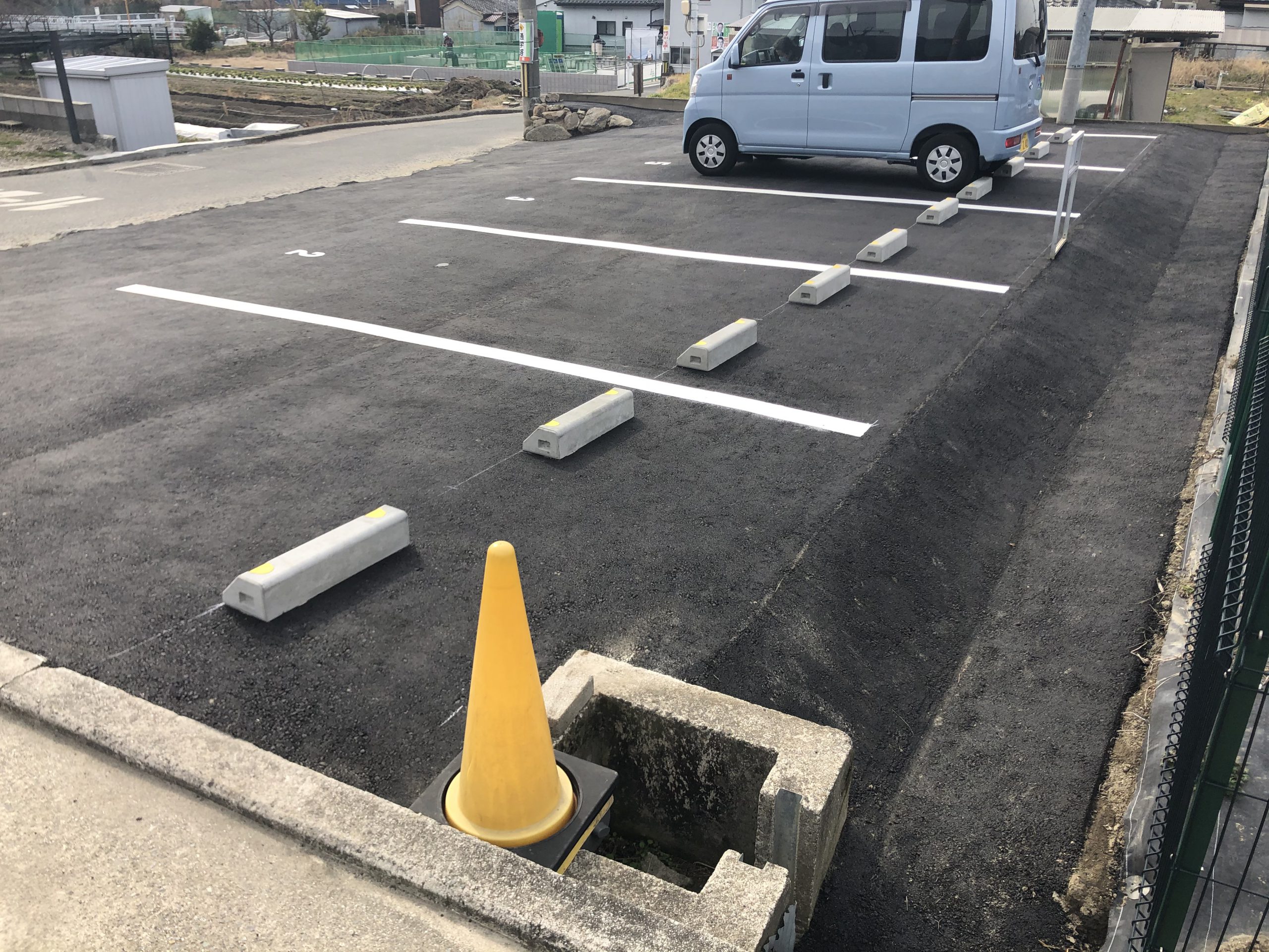 【八尾市】駐車場舗装工事