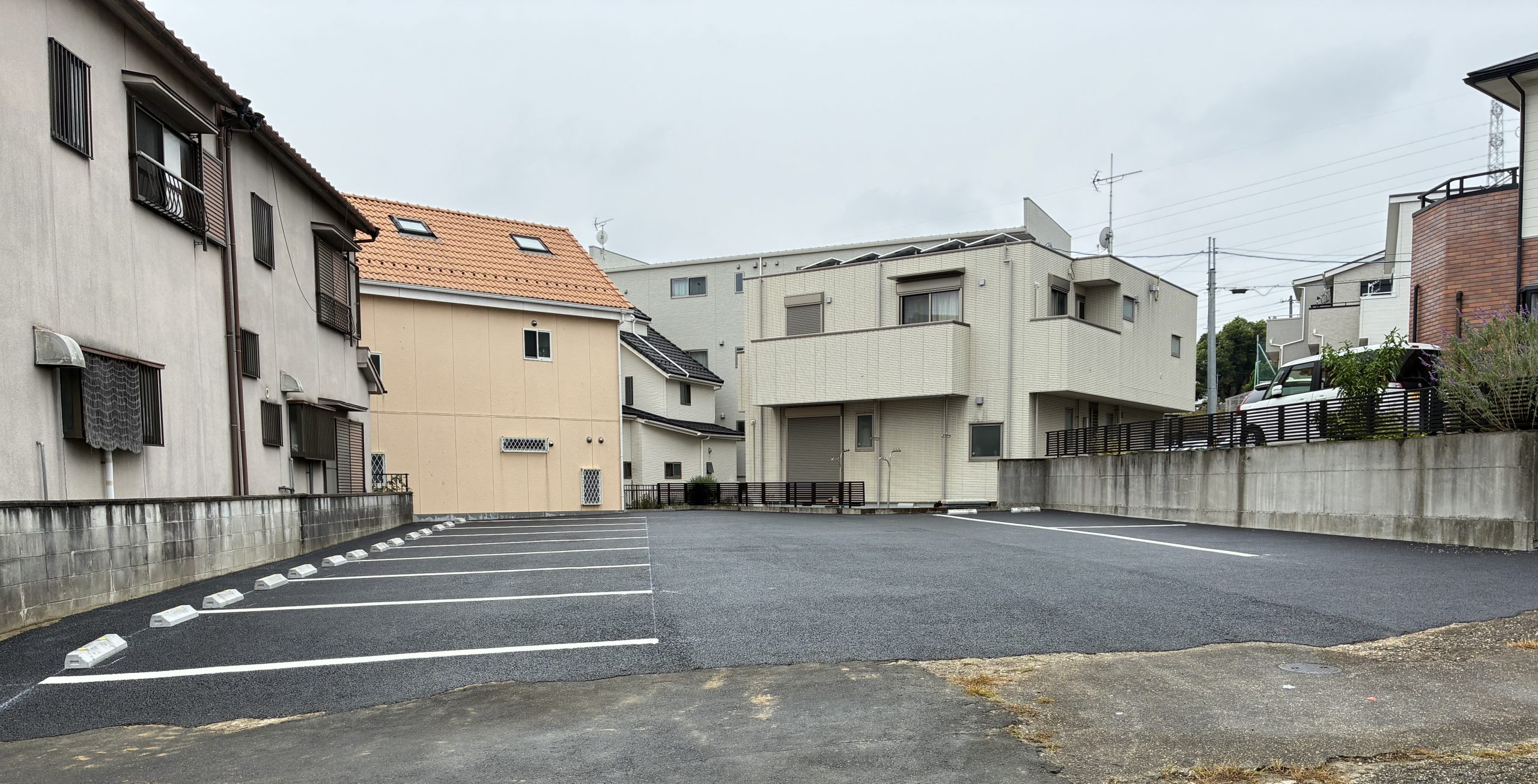 駐車場のアスファルト舗装工事