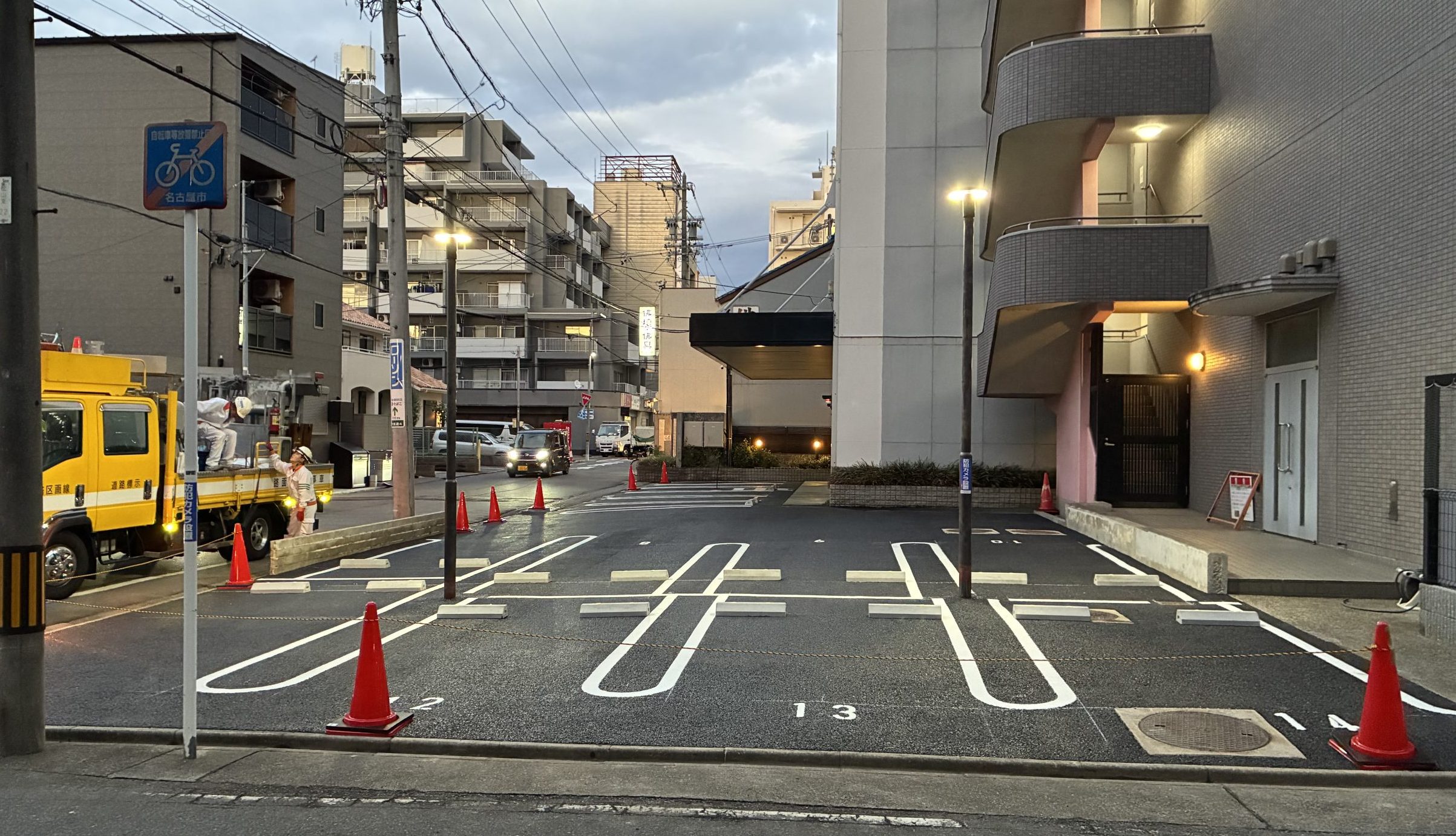 駐車場のアスファルト舗装工事