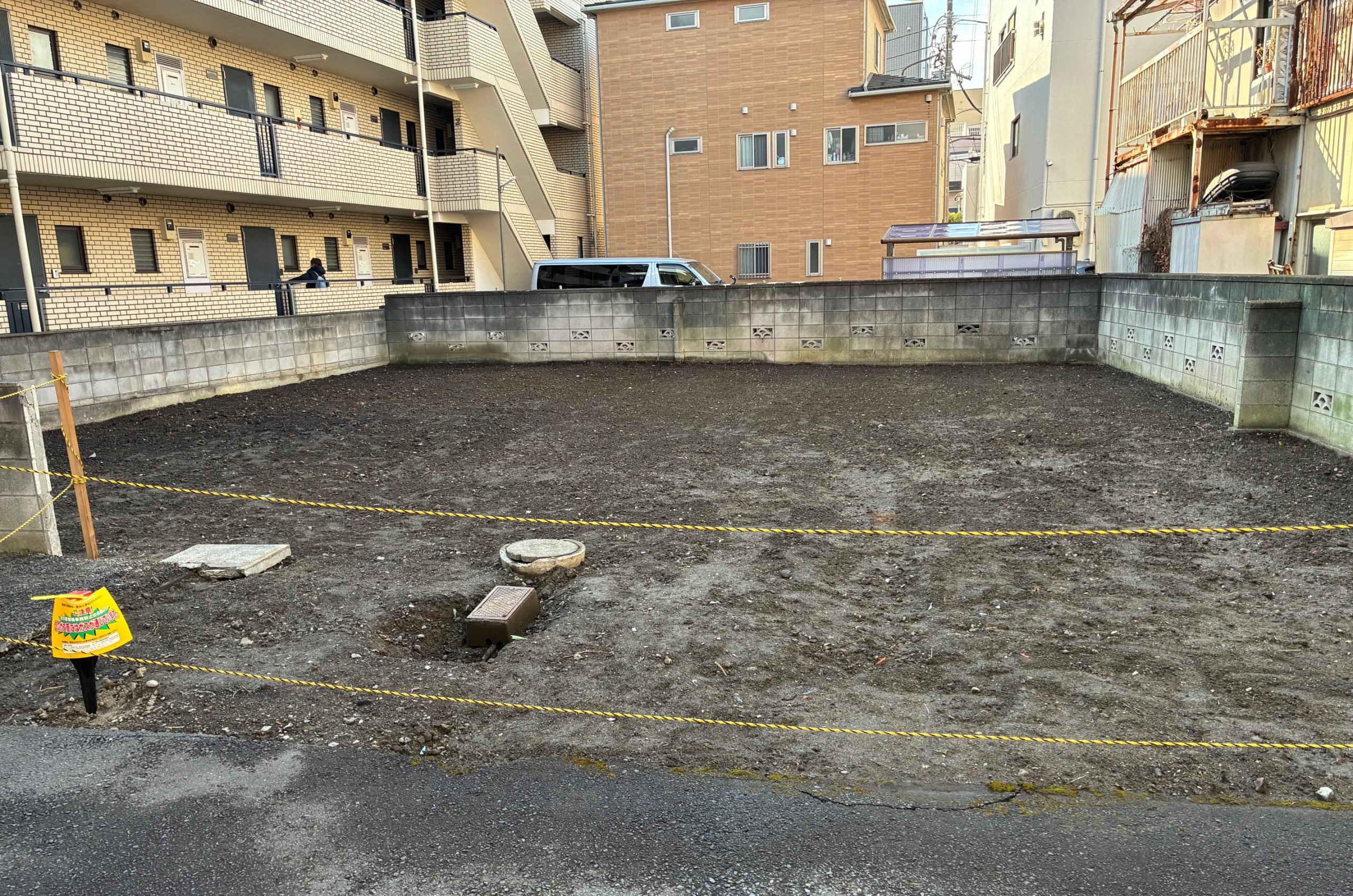 駐車場のアスファルト舗装工事